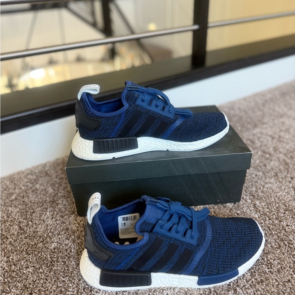 ADIDAS NMD_R1 - Picture 2 of 3